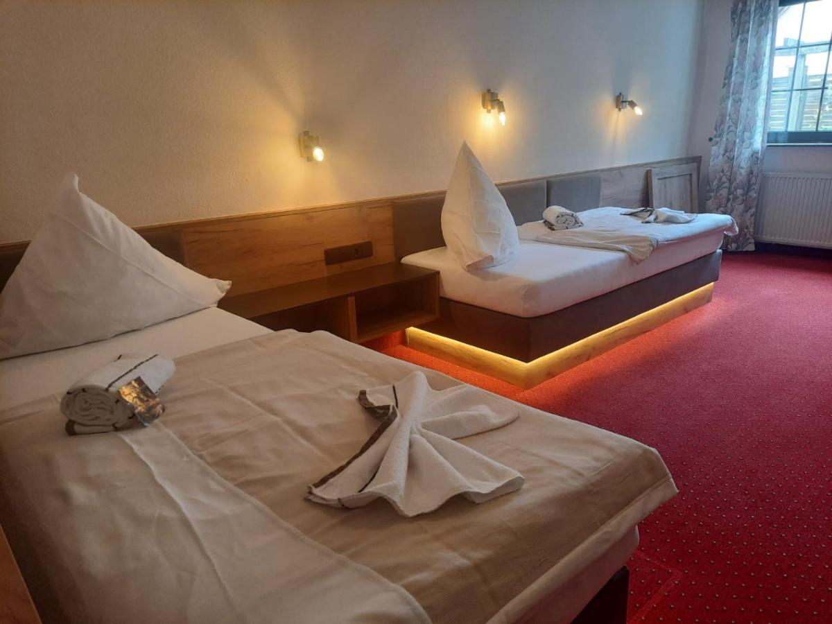 Hotel Haus Krone Bexbach Exterior photo
