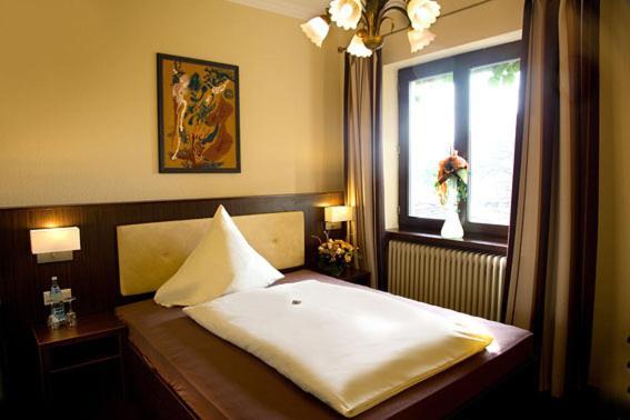 Hotel Haus Krone Bexbach Room photo